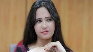 رنا الهواري : رانيا يوسف هددتني وأهانتني