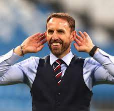 Englands manager gareth southgate, missed a penalty shootout 22 years ago, causing england to #world cup #england nt #gareth southgate #england vs colombia #colombia #appreciation post #im. Fussball Wm Alle Briten Wollen Southgates Weste Welt