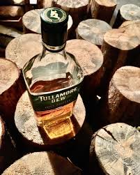 These 10 Bottles Of Irish Whiskey Will Help You Get A Handle On The Classic Style Plus You Can Get Each One Delivered Even In I In 2020 Irish Whiskey Bottle Whiskey