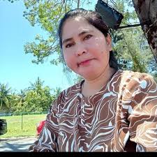 Lisa Marie Sweeney in people