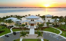 Harbour Isle Introduces New Waterfront Homes In Bradenton Florida Waterfront Homes Riverview Florida Bradenton Florida