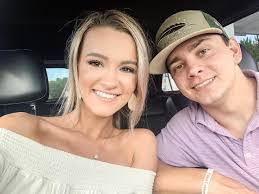 Kailey Abbott's Instagram, Twitter & Facebook