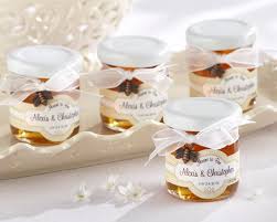 I Can Never Find Cute Practical Wedding Favors Well I Think I Found One Since Yellow Will Be A M Honey Jar Favors Honey Wedding Favors Wedding Honey Jars