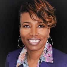 Chinyere Obi's Instagram, Twitter & Facebook