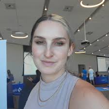 Cheyenne Moore updated her profile picture.