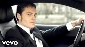 Jun 25, 2021 · giuseppe e susy sono i genitori dell'attore salvatore esposito. Tiziano Ferro Indietro Hitparade Ch