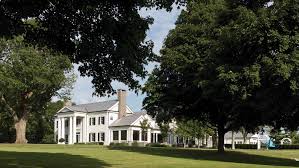 This Kentucky Home and Horse Farm Wins Best In Show