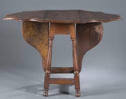 Antique metal kitchen tables expands thesaurus supporting strategies. All About Antique Expanding Tables Antique Trader
