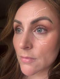 Does anyone else's makeup rub off by the end of the day?