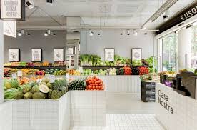 Casa Nostra Fruit Store In Barcelona In 2020 Supermarket Design Fruit Shop Shop Interiors