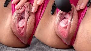 El coño se Hincha del Juguete, Muestra el Interior, Palpita en el Orgasmo