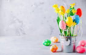 Farsi gli auguri di buona pasqua, soprattutto se si è lontani, è un modo per festeggiare insieme vi indicheremo una serie di immagini e frasi, che potrete mandare per pasqua ad amici e parenti. Buona Pasqua A Tutti Istituto Madonna Della Neve