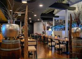 Je ogen zullen er ongetwijfeld afdwalen naar de vele bezienswaardigheden terwijl je geniet van een lekker biertje en een overheerlijke maaltijd. Book Hotels In Mechelen Belgium Timbu