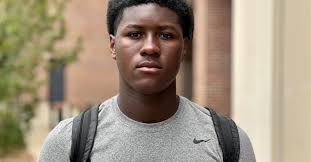 WATCH: Duckworth throws four TD passes in first game of 2023