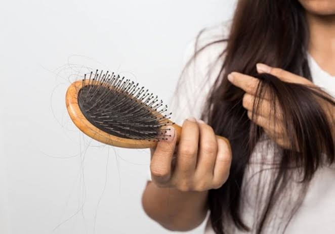 Chìa khóa' giúp ngăn ngừa tóc gãy rụng vào mùa thu