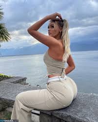 Urhazo provocative leaked content