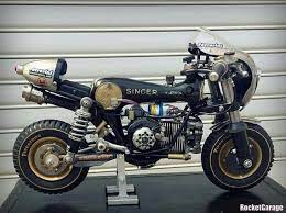 Singer Sewing Machine Turned Into A Novelty Motorcycle Singer Sewing Machine Antique Sewing Machines Metal Art Welded