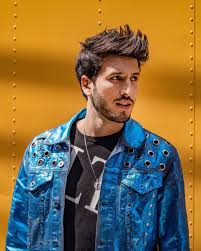 Sebastián obando giraldo (medellín, 15 de octubre de 1994), conocido como sebastián yatra, 2 es un cantante y compositor colombiano de balada, pop latino y reguetón. Sebastian Yatra On Twitter If You Wanna We Can Runaway