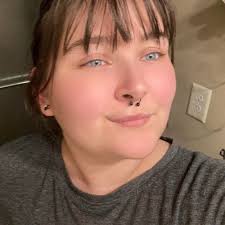 What to feed a jumping spider and how to care for it in Palmdale, CA?