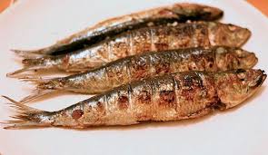 Unite allora le sarde già preparate e cuocetele a fuoco moderato, per circa 6′. Ricetta Sarde Alla Griglia Le Ricette Di Buonissimo