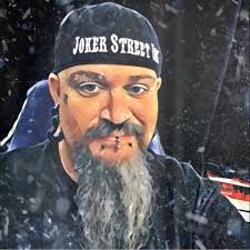 What shoes would you recommend for a 37-year-old skateboarder with knee  issues?