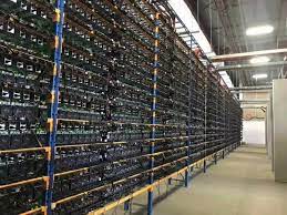 The mining farm which is based in this asian city sees approximately 750 btc mined every month and has a massive hash rate of 360000 th which makes up 3% of the entire bitcoin network. Bitcoin Mining Farm Trading