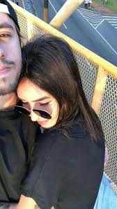 Check spelling or type a new query. 45 Cute Selfie Poses For Couples In 2020 Buzz Hippy