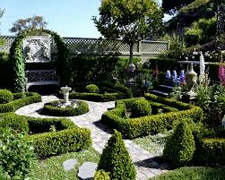 Informal English Garden Vs Formal French Garden How To Build A House