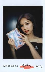 Polaroid love… posted in finished quilts by wombatquilts. 900 åäºº Ideas In 2021 Japanese Girl Group The Wiz Chaeyeon