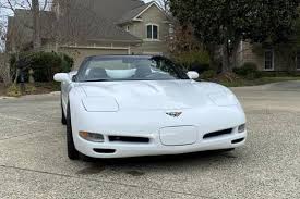 Image result for Arctic White 2000 GM