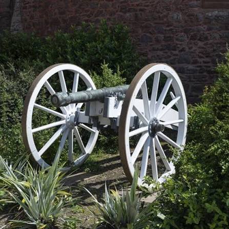𝐓𝐡𝐞 𝐓𝐢𝐩𝐮 𝐒𝐮𝐥𝐭𝐚𝐧 𝐜𝐚𝐧𝐧𝐨𝐧𝐬 India 18th century The Tipu Sultan cannons, now part of the Islamic Arts Museum Malaysia (IAMM) collection, bear a rich and complex history intertwined with British colonial conquest.