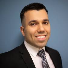 Roberto Valentin's Instagram, Twitter & Facebook