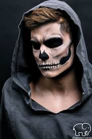 Schöne und süße halloweenverkleidung für kinder mit vorlagen zum downloaden und selber schminken. 21 Halloween Makeup Ideas For Men Feed Inspiration Maquillaje Halloween Hombre Maquillaje Halloween Disfraz De Catrin Hombre
