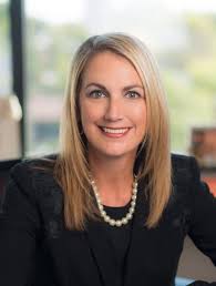 Carolyn Kindle's Instagram, Twitter & Facebook