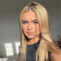 Kelsey Vickers's Instagram, Twitter & Facebook