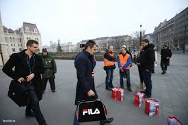 The following tags implicate this tag: Iden Habony Arpad Robbantotta Fel Az Internetet 24 Hu