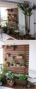 Build A Chic Vertical Garden Outdoor Wall Decor Garden Wall Balcony Decor