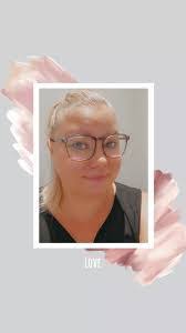 Jacqueline Schofield's Instagram, Twitter & Facebook