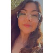 Angela Danielle (@angelaadanielle)