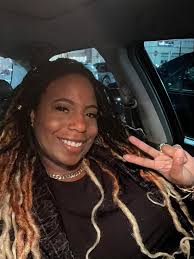 Hi! I'm new to this group. I recently joined because what to take care of  my 2 indoor monstera