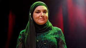 Welcome to sinead o'connor official for the latest and most up to date news on shows, music, releases, shows, appearances and more. Sinead O Connor Nimmt An Einem Einjahrigen Programm Zur Behandlung Von Traumata Und Sucht Teil Ents Arts News Nach Welt