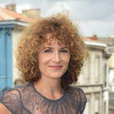 Boulevard des filles du calvaire. Photos Elsa Lunghini Elle N A Presque Pas Change Depuis Ses Debuts Gala
