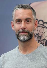 Welcome to Hayward Happy Hours. Feel free to use this site to message  fellow members about your plans and suggestions. Please refrain from  negative comments about other members or businesses and their