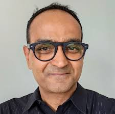 Hire Avinash Kaushik to Speak