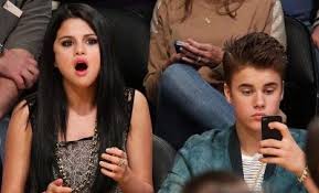 Justin and selena, according to the source, have 'realized it was time to grow past their history and move on,' and have 'grown up a lot in the past couple of years and are mature about the situation.' the two hung out at gomez's studio city, california home with pals on sunday, tmz reported. Selena Gomez Reacts Justin Bieber Hailey Baldwin Engagement Hot Lifestyle News