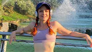 Stream tracks and playlists from noemi on your desktop or mobile device. Noemi Shines On Instagram The Secret Of Her Flat Stomach