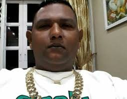 En direct sur #periscope : Son Of Teddy Mafia Woman Gunned Down Outside Shallcross Home Rising Sun Chatsworth