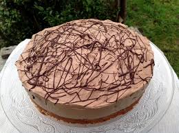 Schokoladentorte Mit Windbeutel Und Baileys Aus Meinem Kuchen Und Tortenblog Schokoladen Torte Schokoladentorte Baileys Kuchen