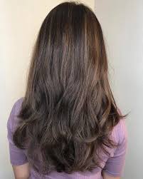 Long hairstyles with layers are popular for several reasons. Facebook