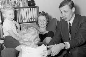 If you do not know, we have prepared this article about details of. Sir David Attenborough With His Wife And Two Children